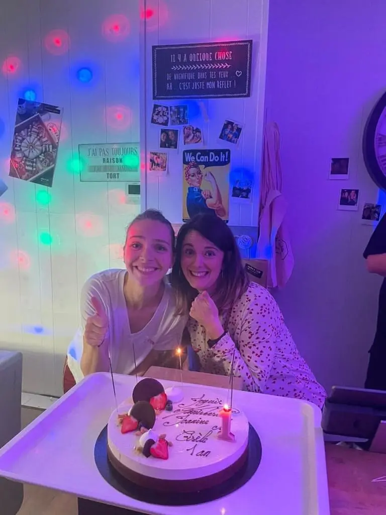 Photo de la soirée du premier anniversaire de Jeanine & Gisèle